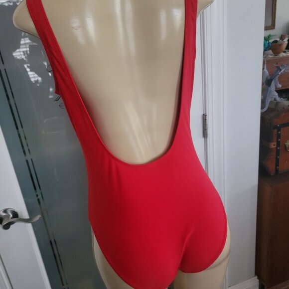 No Boundaries Juniors' Solid One-Piece Swimsuit Baywatch Red - Picture 10 of 15